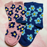 Modern Daisy Socks Set Of 2 Pairs - Crazy Like a Daisy Boutique #