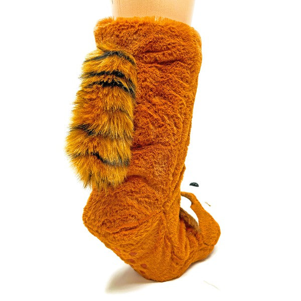 Red Panda - Women's Plush Animal Slipper Socks - Crazy Like a Daisy Boutique #