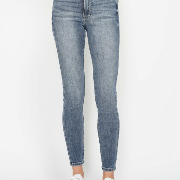 Judy Blue Full Size Tummy Control Contrast Wash Skinny Jeans