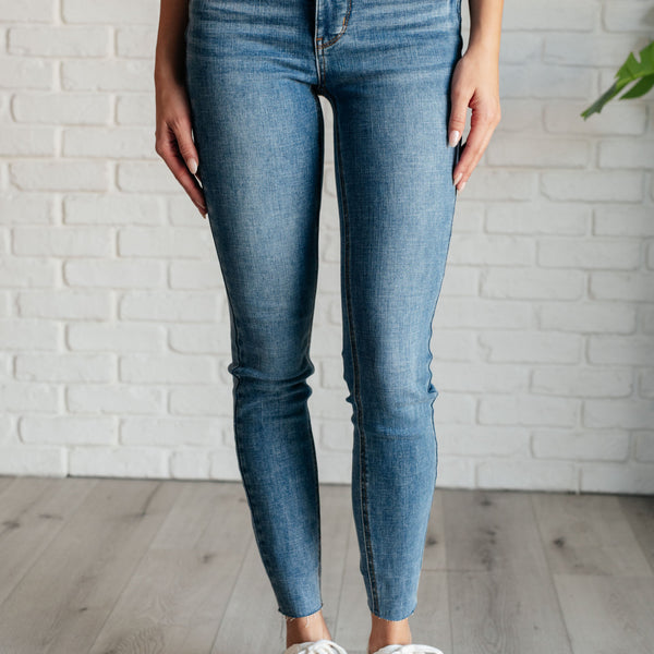 Nicole Tummy Control Skinny Jeans in Vintage Wash