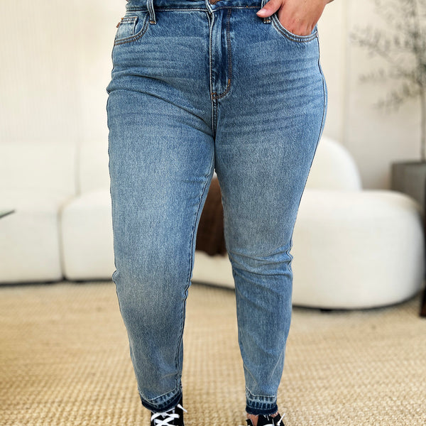 Judy Blue Full Size Mid Rise Rigid Magic Release Hem Jeans