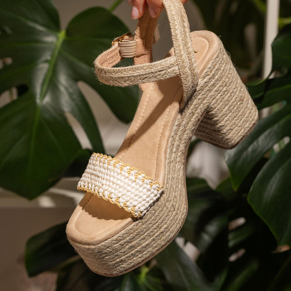 Elise Wedge in Off White